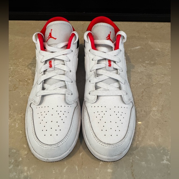 Air Jordan 1 low  Chicago Home sneakers - Picture 1 of 6
